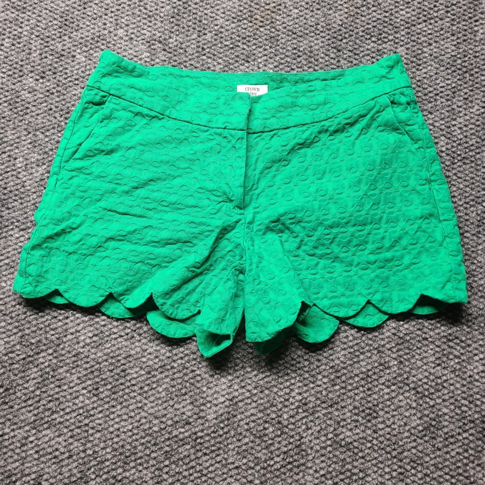 Crown & Ivy Womens Green Scalloped Hem Textured Jacquard Shorts Size 4